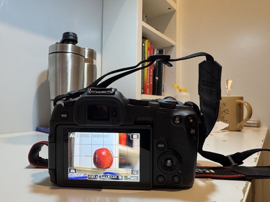 Canon R8 + Lentes RF – Como Novo
