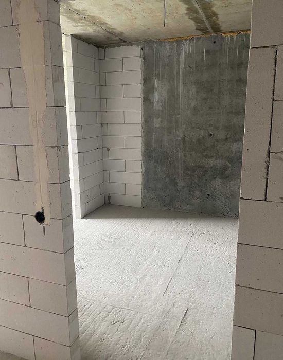 ВЕЛИКА 1к в зданому будинку!  Виставка!  61м2