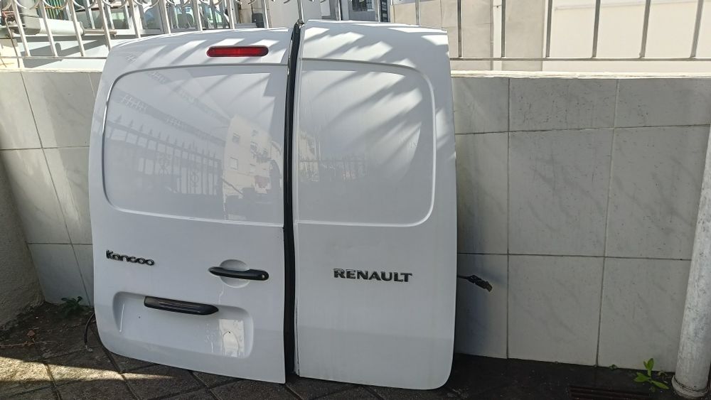 Porta trás Renault Kangoo 2015