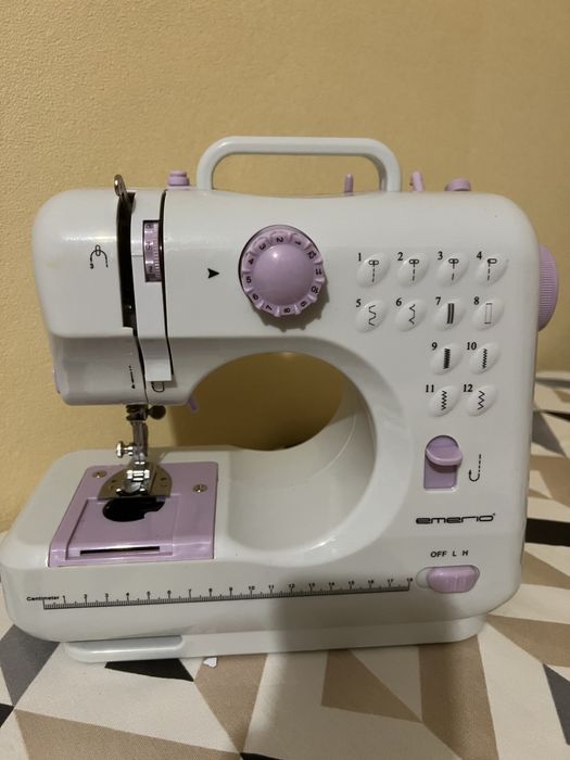 Швейна машинка emerio sew-121820