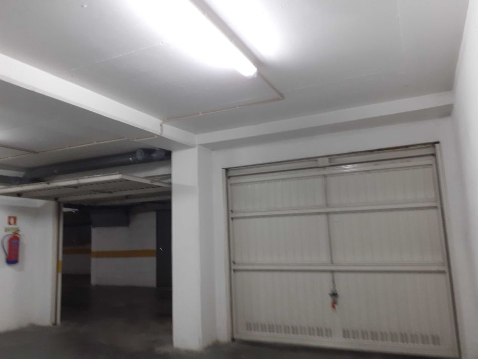 Garagem em Fátima, Av. Beato Nuno