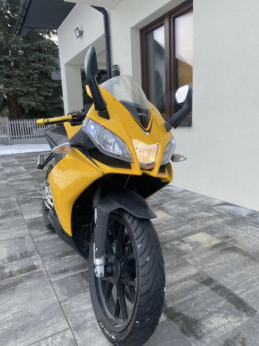 Aprilia rs4 125