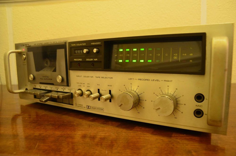 Gravador de Cassetes Crown CTD 2250