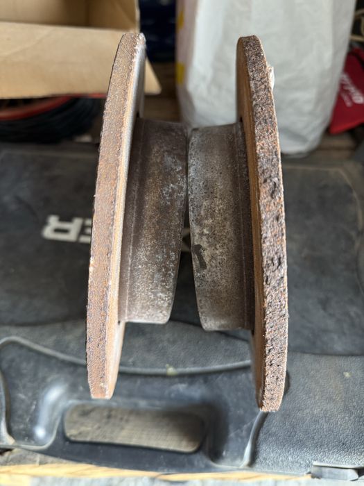 Гальмівні диски Тормозные диски гольф 4