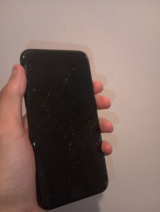 iPhone SE 2022/128 гб