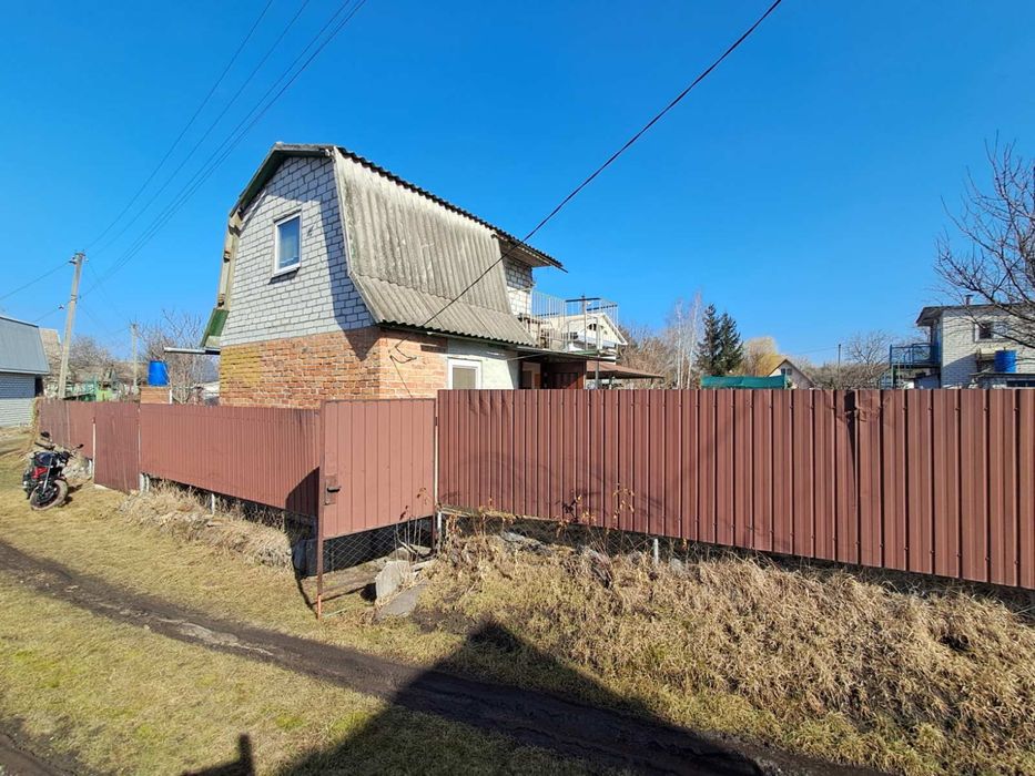 Продам дачу на Будівельник