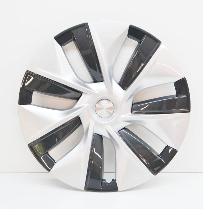 1044235-00 нові ковпаки tesla Model Y 2023