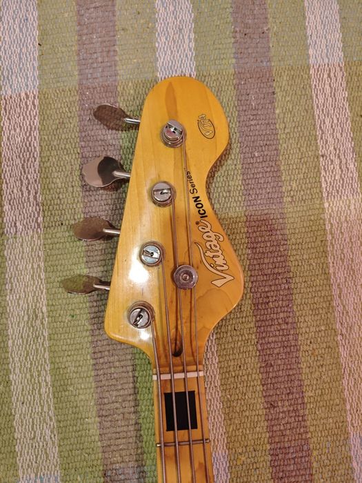 Baixo Vintage vj74 icon series Distressed
Em bom estado