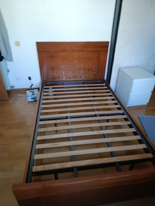 Cama Solteiro usada .