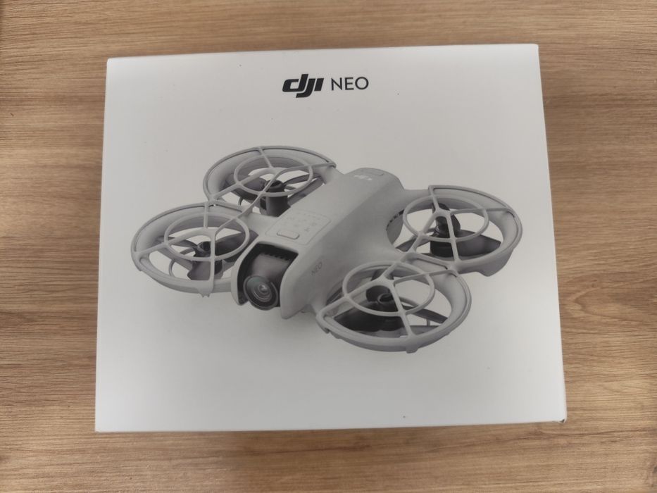 Nowy dron DJI Neo