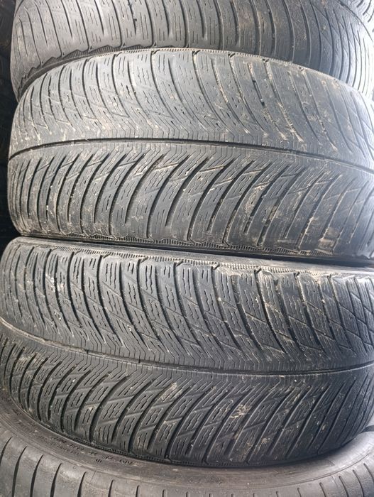 235/55/17 Michelin pilot alpin