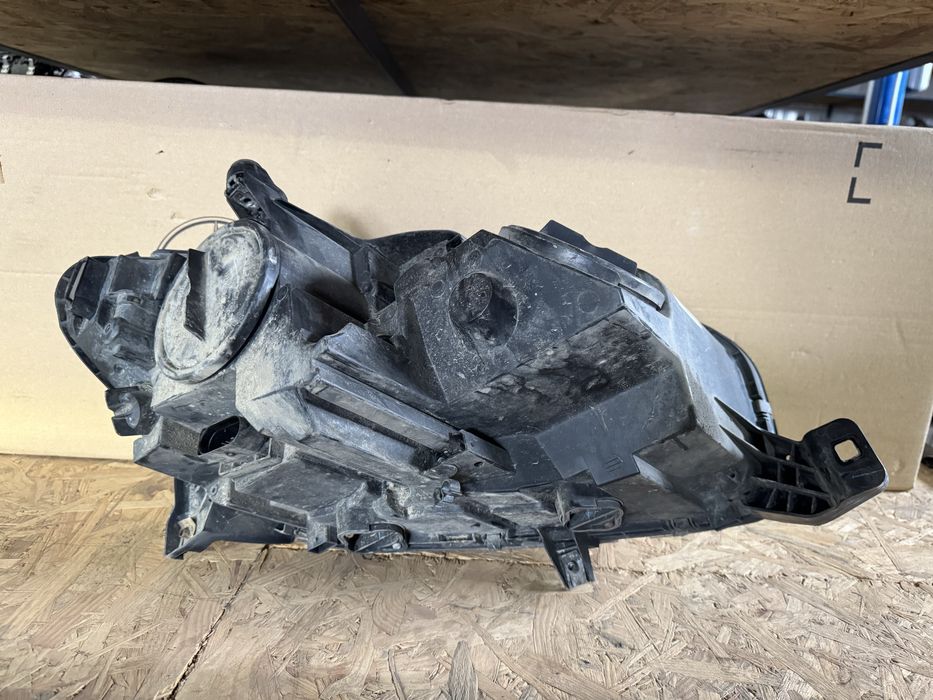 Фара ліва галоген Mercedes W166 ML usa