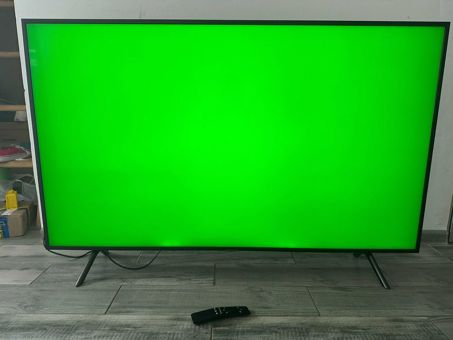 Телевізор Samsung 58” 4K Smart TV UE58RU7172U