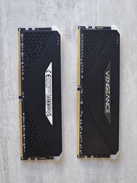 DDR4 32GB (2x16gb) 3600mhz cl18 RGB