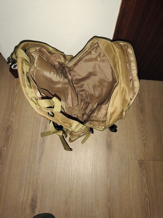 Mochila com bastante arrumação