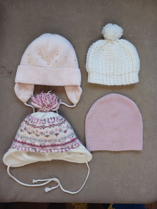 Шапочка, шапка зима, осінь на дівчинку. Дуже багато шапок на 1-3 роки.
