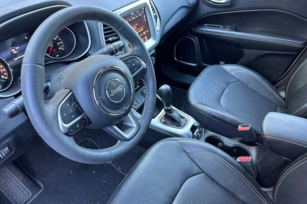 Jeep Compass 80th Anniversary Edition      2021