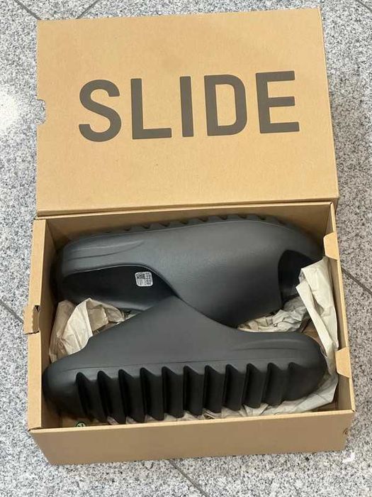 adidas Yeezy Slide Onyx Rozmiar 44