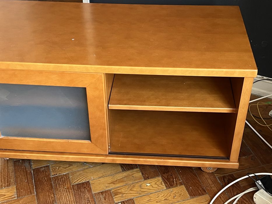 Movel TV rustico com arrumacao
