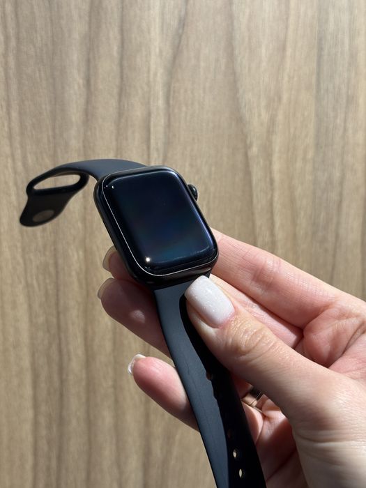 Б/У Apple Watch S8 45mm Midnight MNP13 Стан 10/10