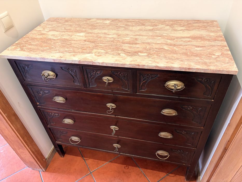 Cómoda Antiga em Madeira Maciça c/ Tampo em Mármore Rosa - Clássico