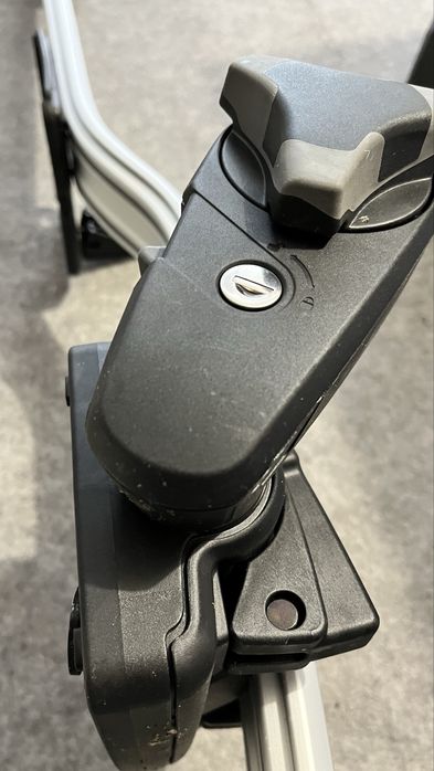 Suporte de bicicleta Thule PRORIDE 598, como novo.