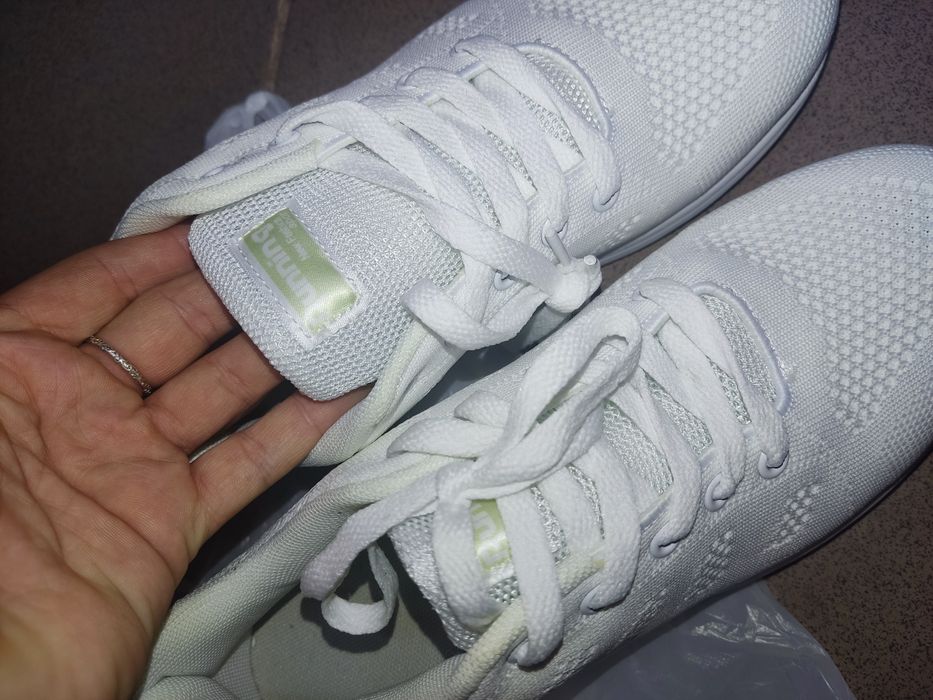 Białe adidasy r 39 nowe
