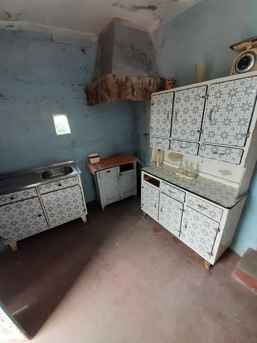 Vende-se Moradia em pedra para remodelação