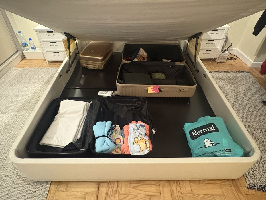 Cama Casal com arrumação e cabeceira 1,60x2,0m  sem colchao