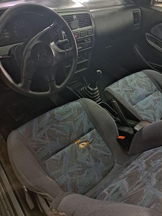 Nissan Almera 1.4 ESTIMADO