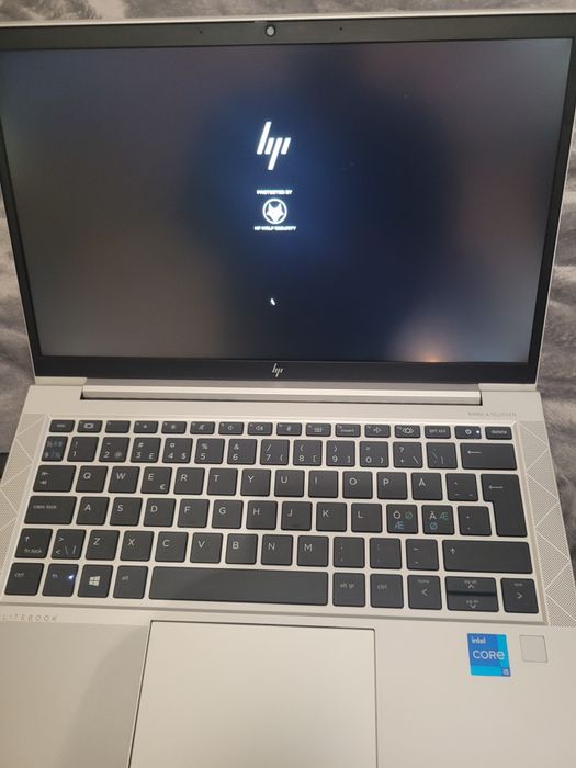 HP elitebook 830 G8 i5 de 11th