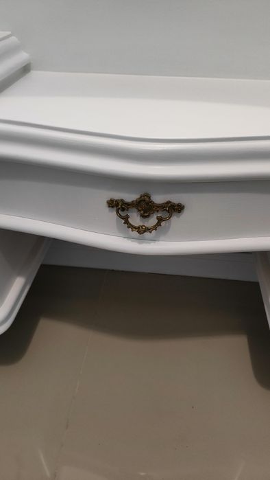 Zabytkowa toaletka  Chippendale okucia po renowacji