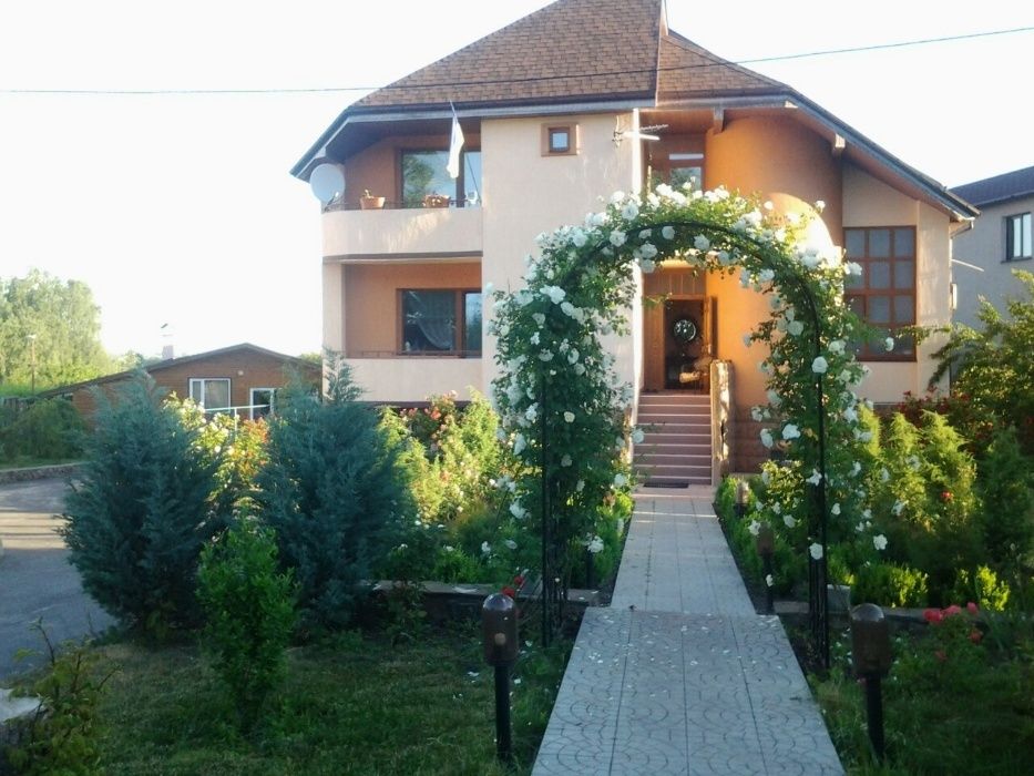 Євідновлення.Продажа дом имение с Маковище 250м+100м гостевой, водохра
