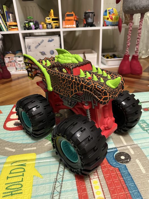 Дитяча машинка бетонозмішувач Bruder джип монстер-трак Dickie Toys