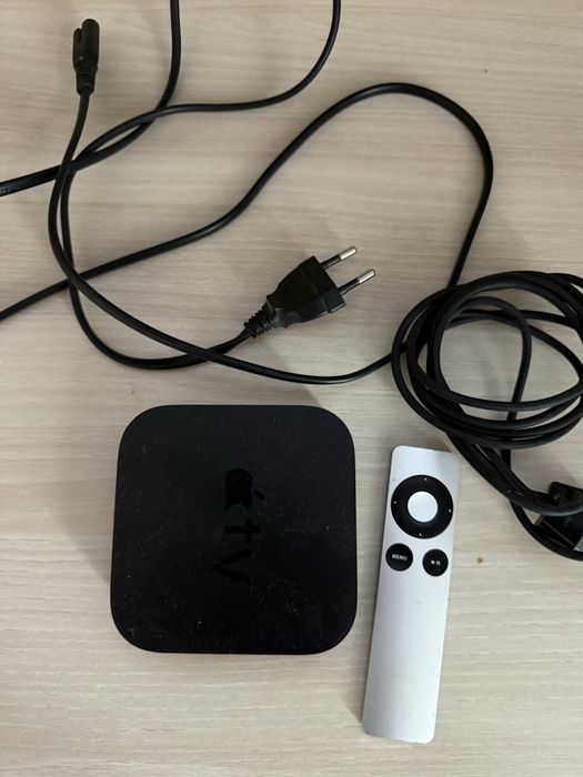 Apple TV 2gen. A1378 z pilotem i kablem HDMI