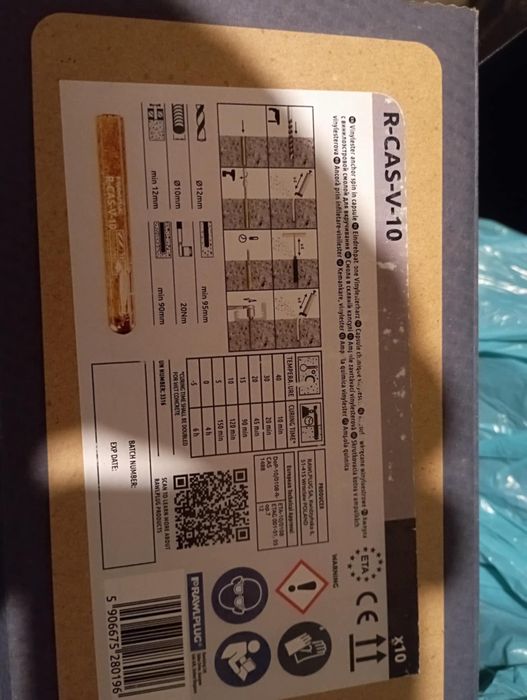 Kotwy chemiczne Rawplug.