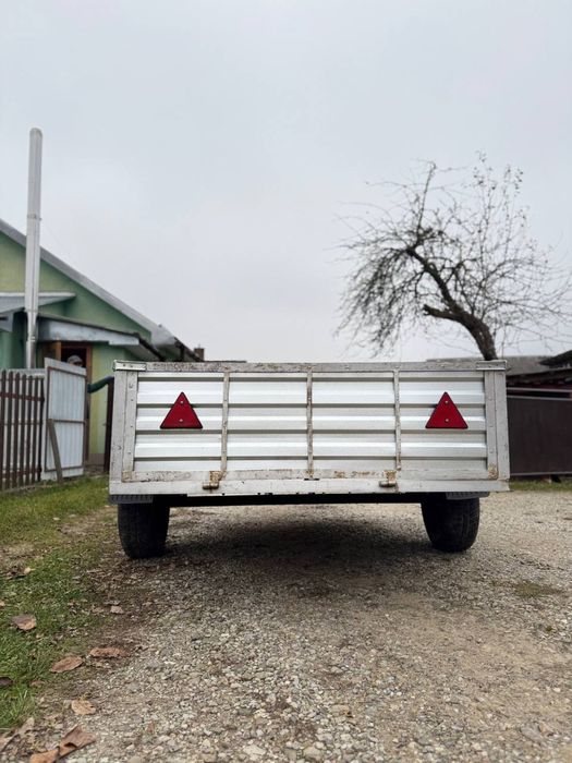 Причіп до авто і трактора