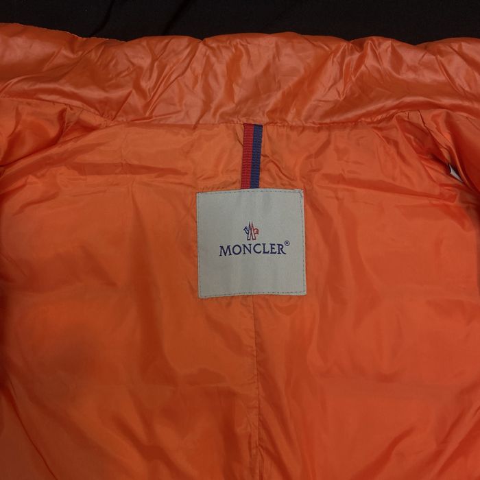 Жилетка MONCLER