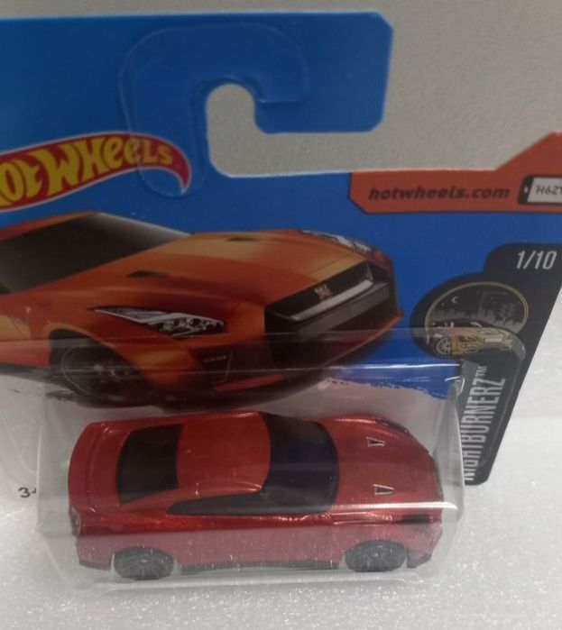 nissan GT-R R35 hot wheels