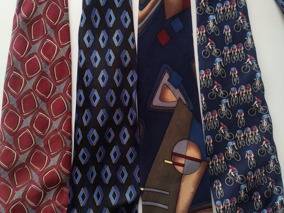 Krawaty jedwab sztuka Hugo Boss