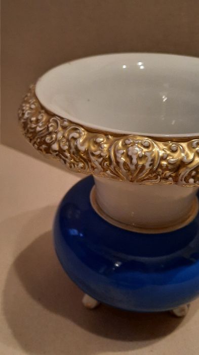 Wazon porcelanowy