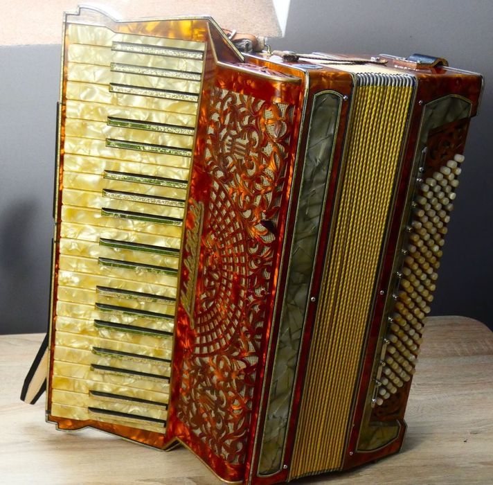 Akordeon Meinel&Herold musette 120! Piekny Kanciak!
