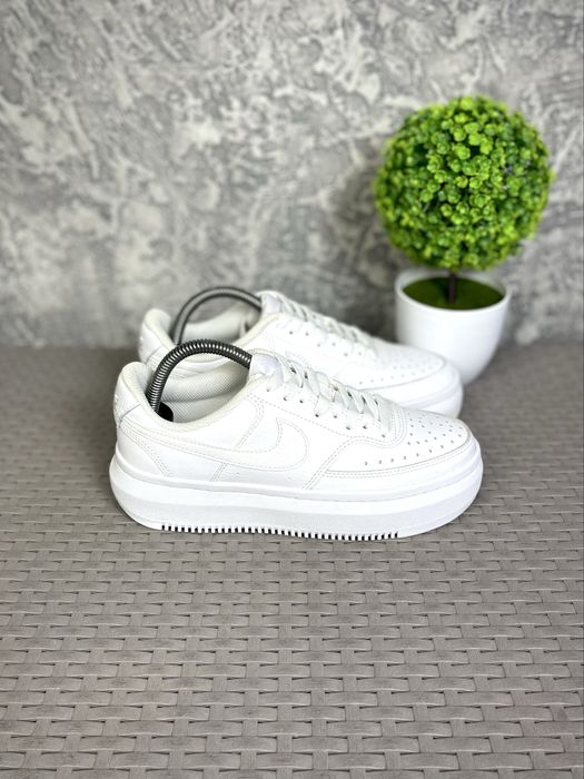 Nike Court Vision кроссовки 37 размер женские кожаные белые