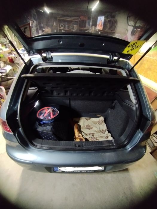 Seat Ibiza 2005 продам стоит 2 года в гараже
