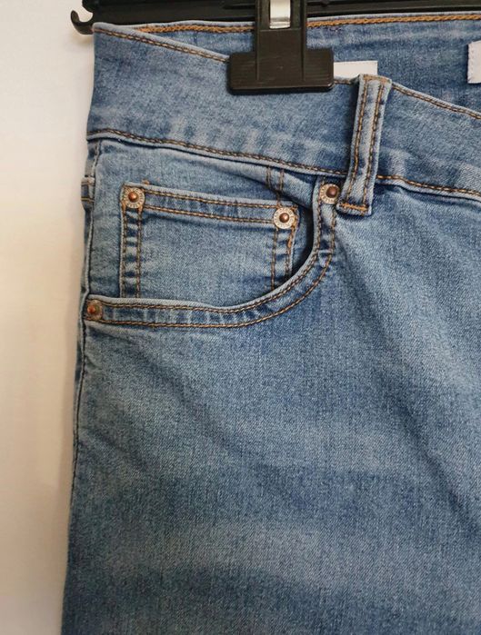 Jeans flare ganga pull&bear