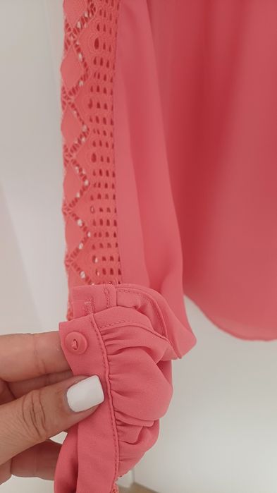 Blusa rendada (Nova) - M