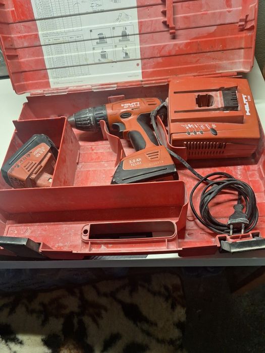 Wkrętarka Hilti z 2 bateriami