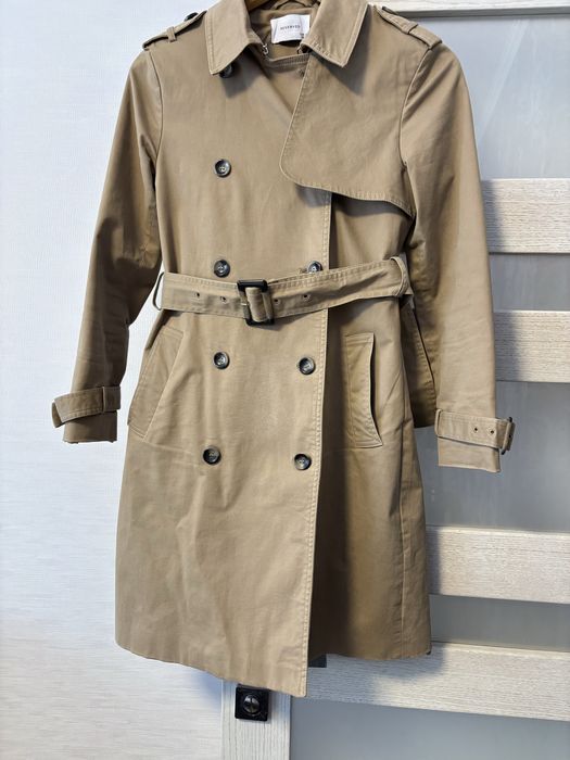 Плащ с гарному стані RESERVED