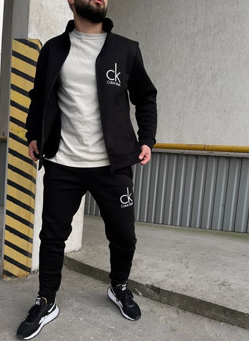 Костюм від calvin klein