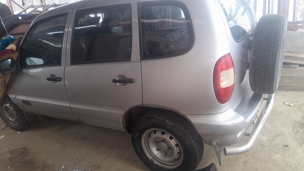 Продам ниву шевроле